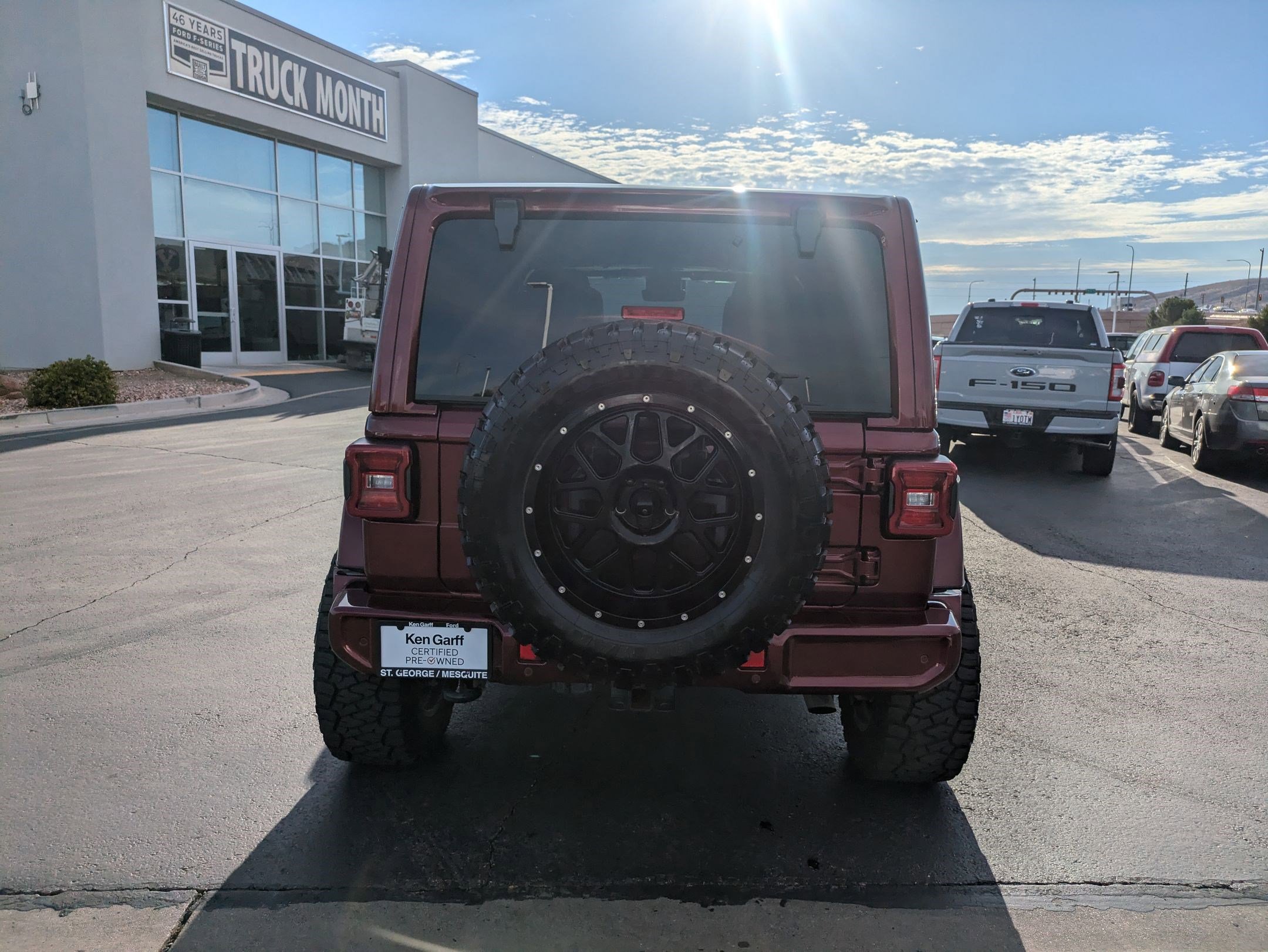 2021 Jeep Wrangler Unlimited Sahara High Altitude photo 3