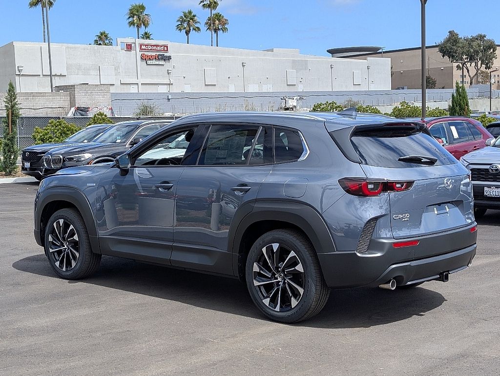 2025 Mazda CX-50 Premium Plus photo 4