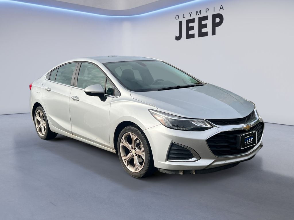 2019 Chevrolet Cruze Premier photo 4