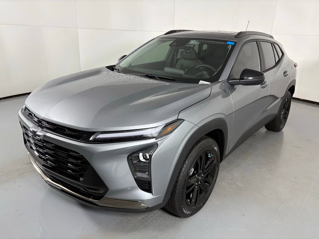 2026 Chevrolet Trax ACTIV photo 2