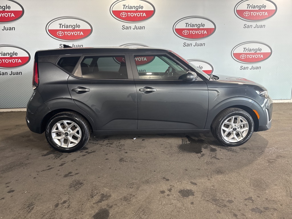 2024 Kia Soul LX photo 6