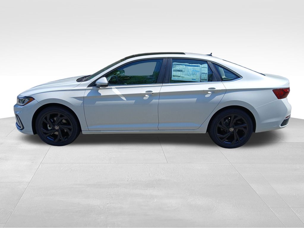 2025 Volkswagen Jetta 1.5T SE photo 2