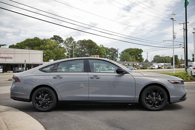 2025 Honda Accord SE photo 14