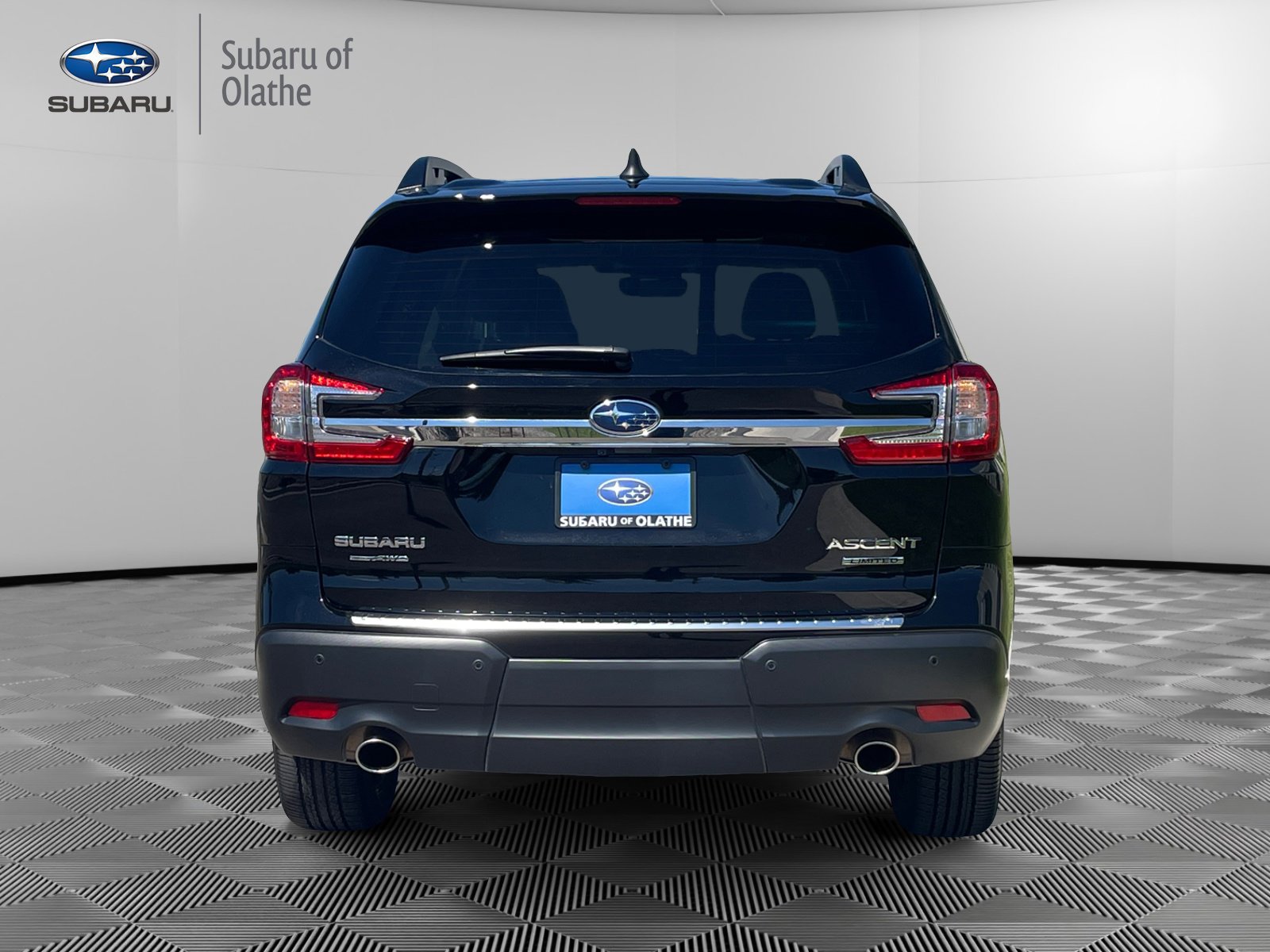 2024 Subaru Ascent Limited photo 8