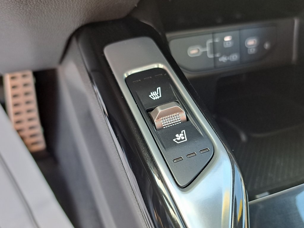 2024 Kia Sorento X-Pro SX Prestige photo 19
