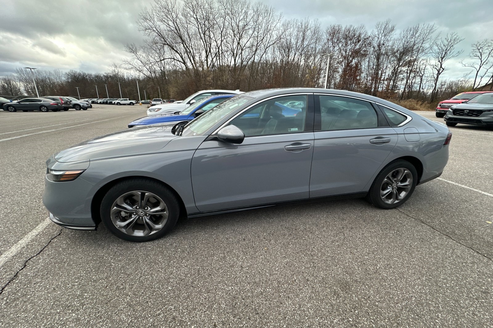 2023 Honda Accord Hybrid EX-L photo 2