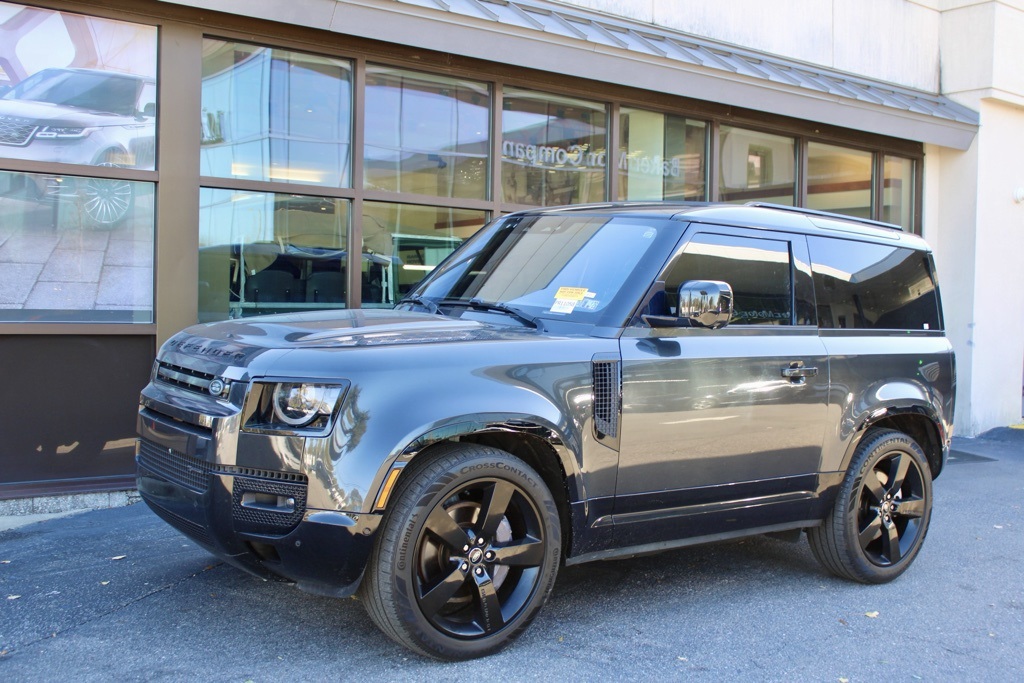 2022 Land Rover Defender X-Dynamic SE's photo