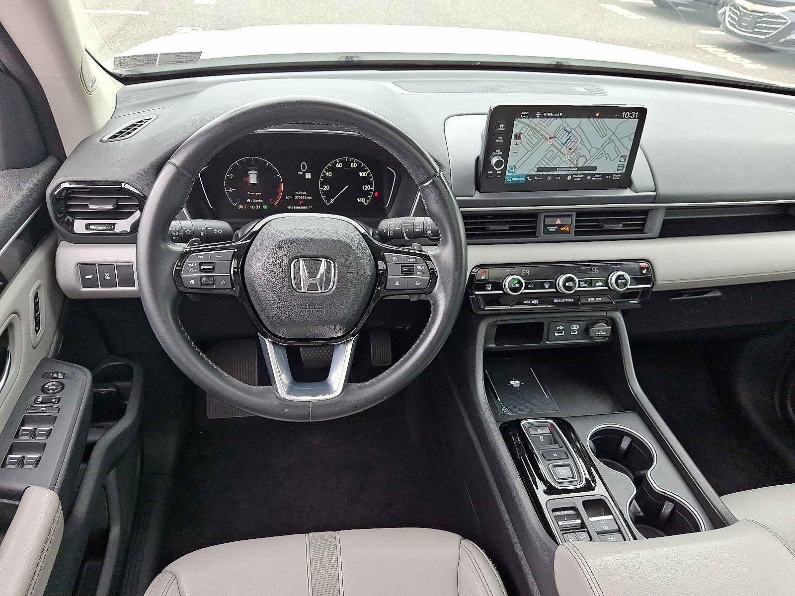 2023 Honda Pilot Touring photo 10