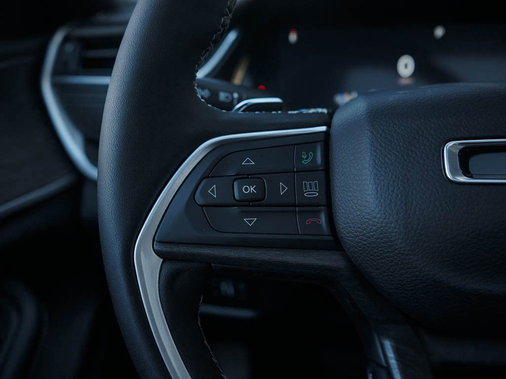 2025 Jeep Grand Cherokee Limited photo 17