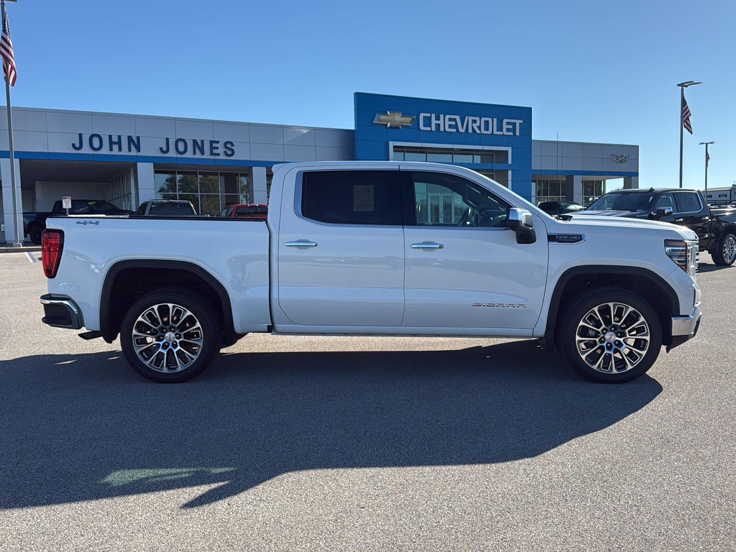 2025 Gmc Sierra 1500 SLT photo 4