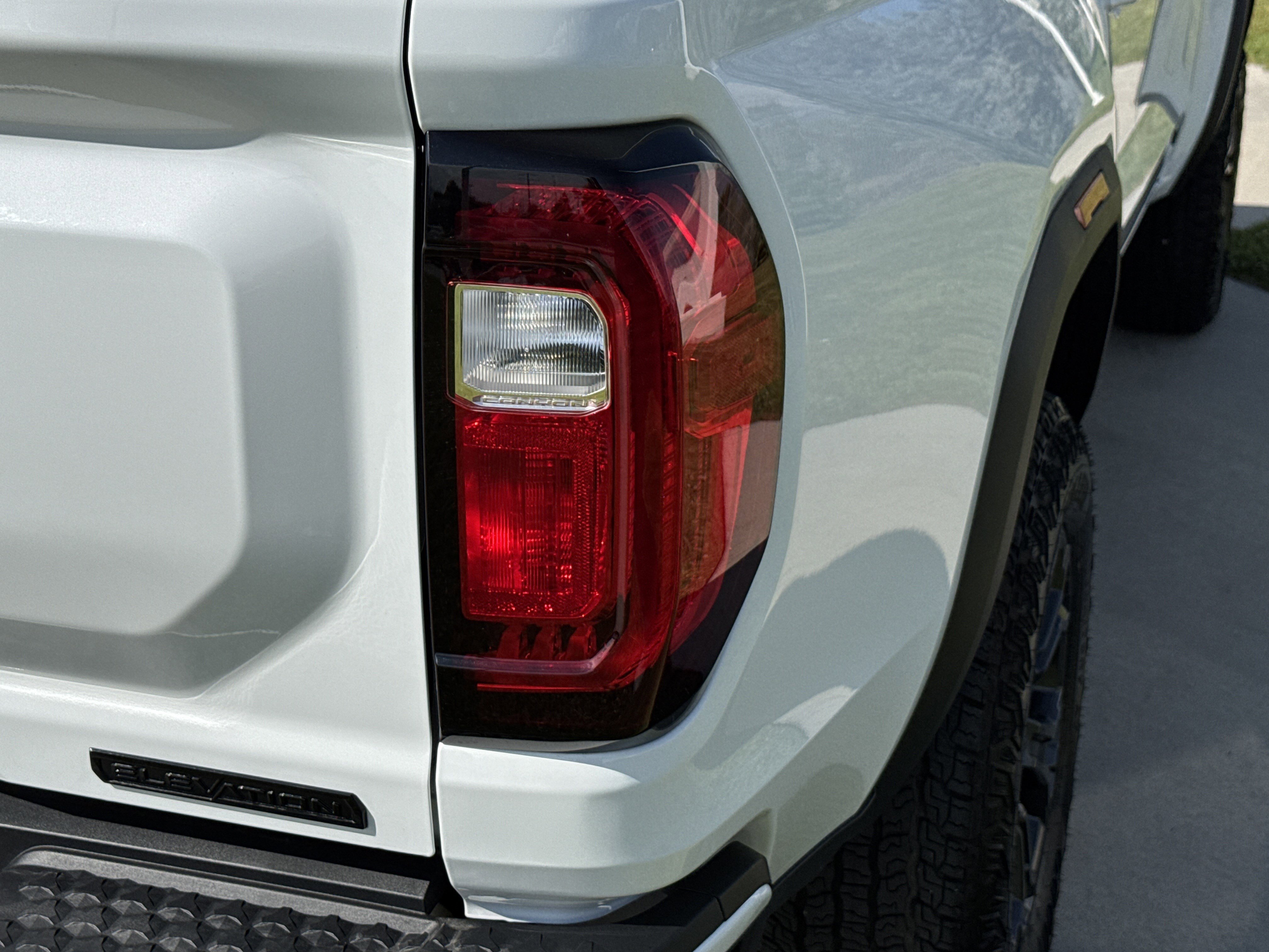 2024 Gmc Canyon Elevation photo 3