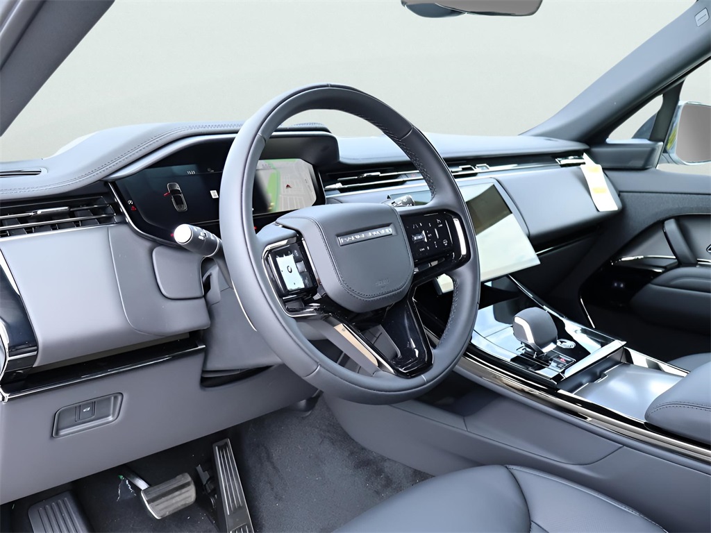 2025 Land Rover Range Rover Sport SE photo 16