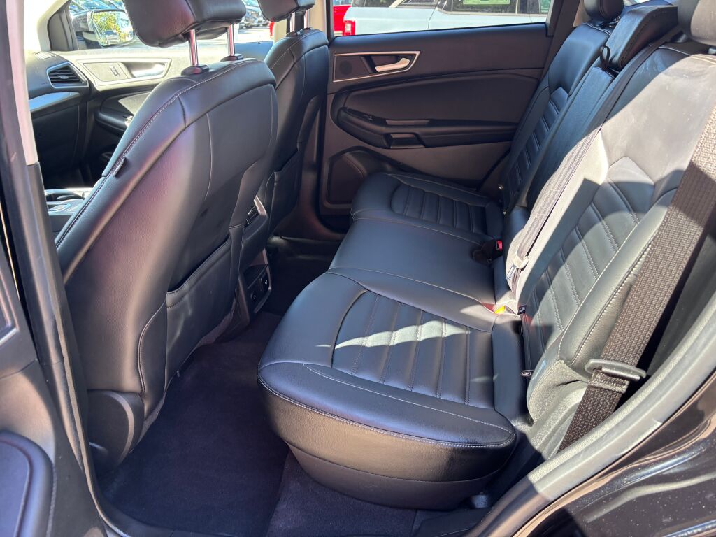 2023 Ford Edge SEL photo 11