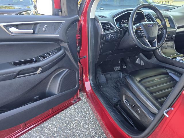 2019 Ford Edge SEL photo 13