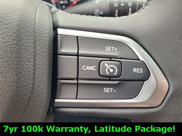 2024 Jeep Compass Latitude photo 25