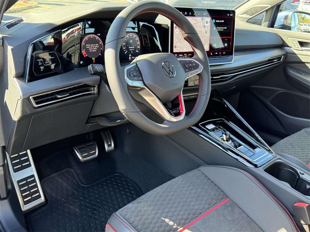 2026 Volkswagen Golf GTI SE photo 2
