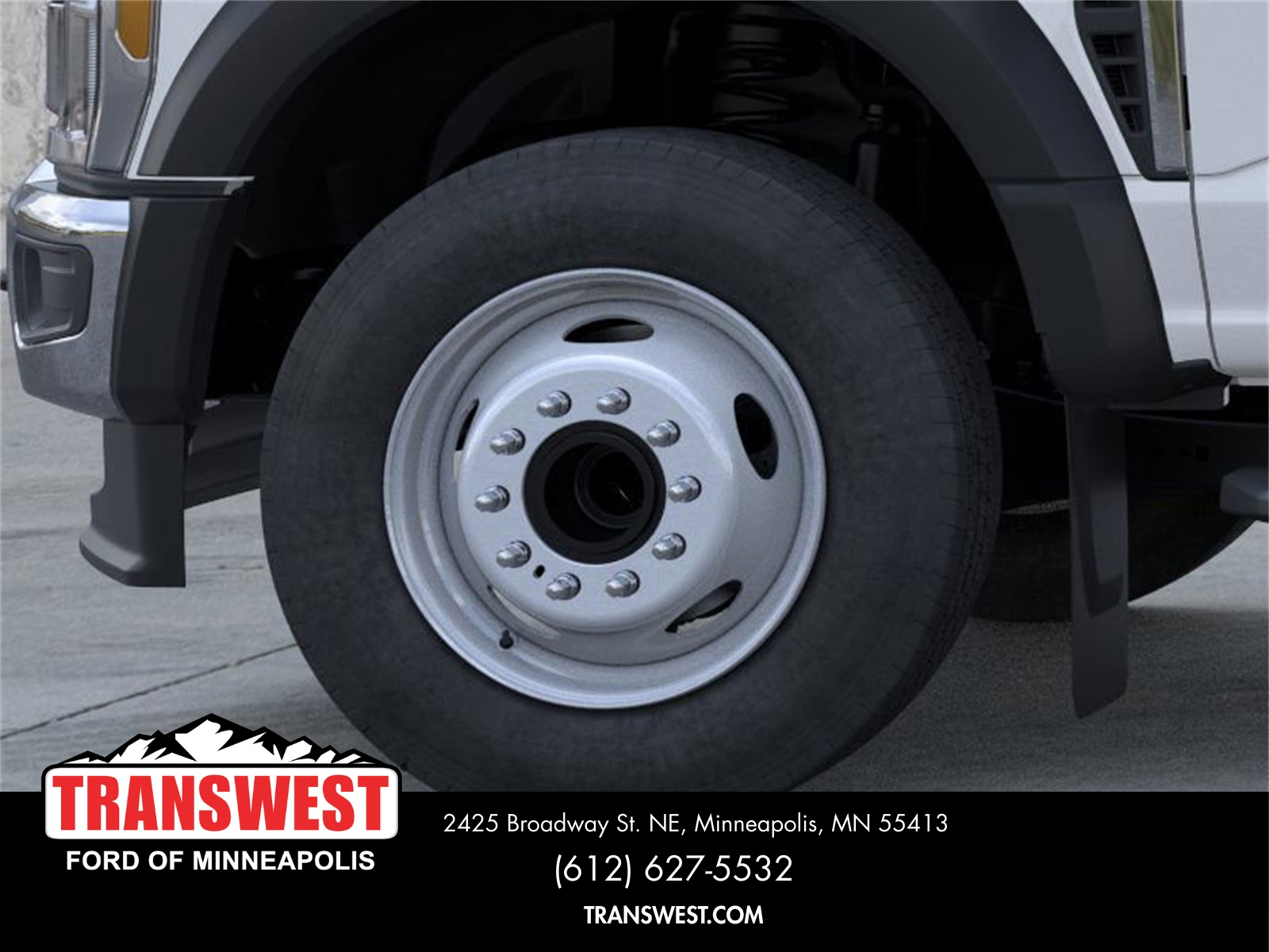 2025 Ford F-600 photo 19