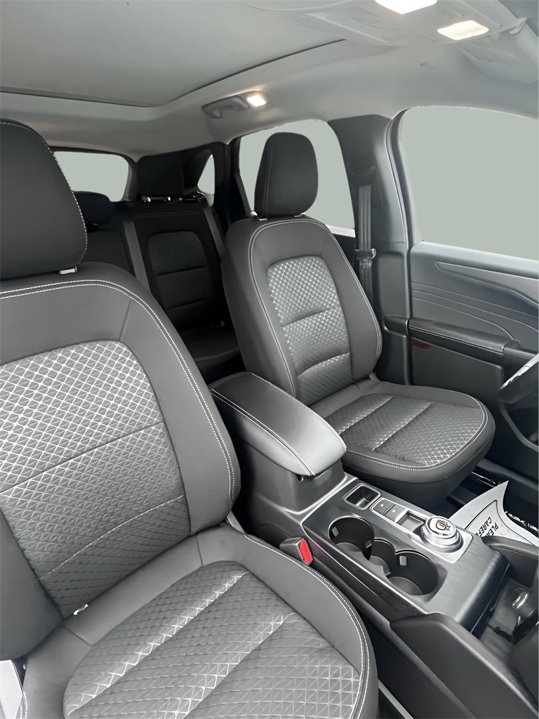 2025 Ford Escape Active photo 16