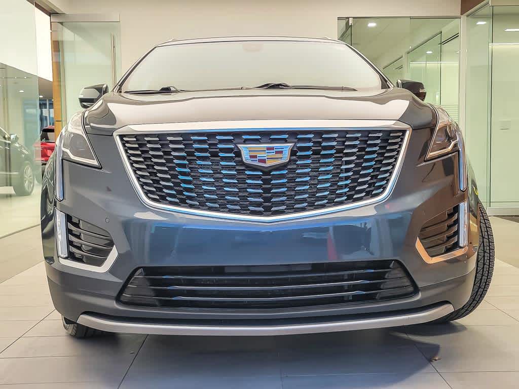 2020 Cadillac XT5 Premium Luxury photo 2