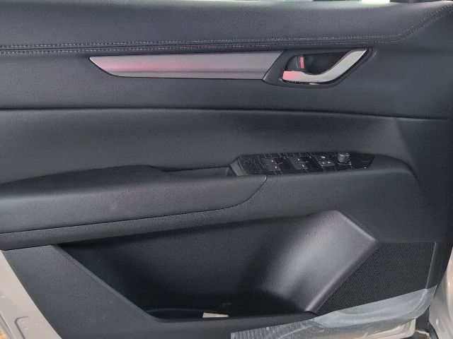 2025 Mazda CX-5 2.5 Select photo 13