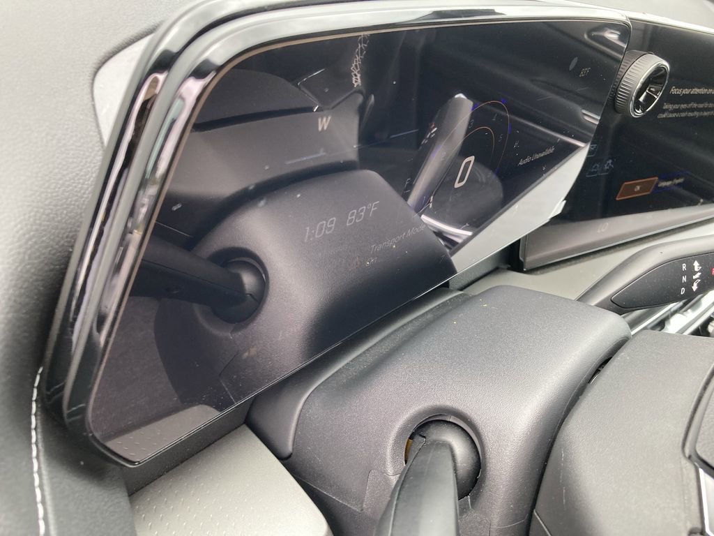 2025 Chevrolet Traverse photo 16