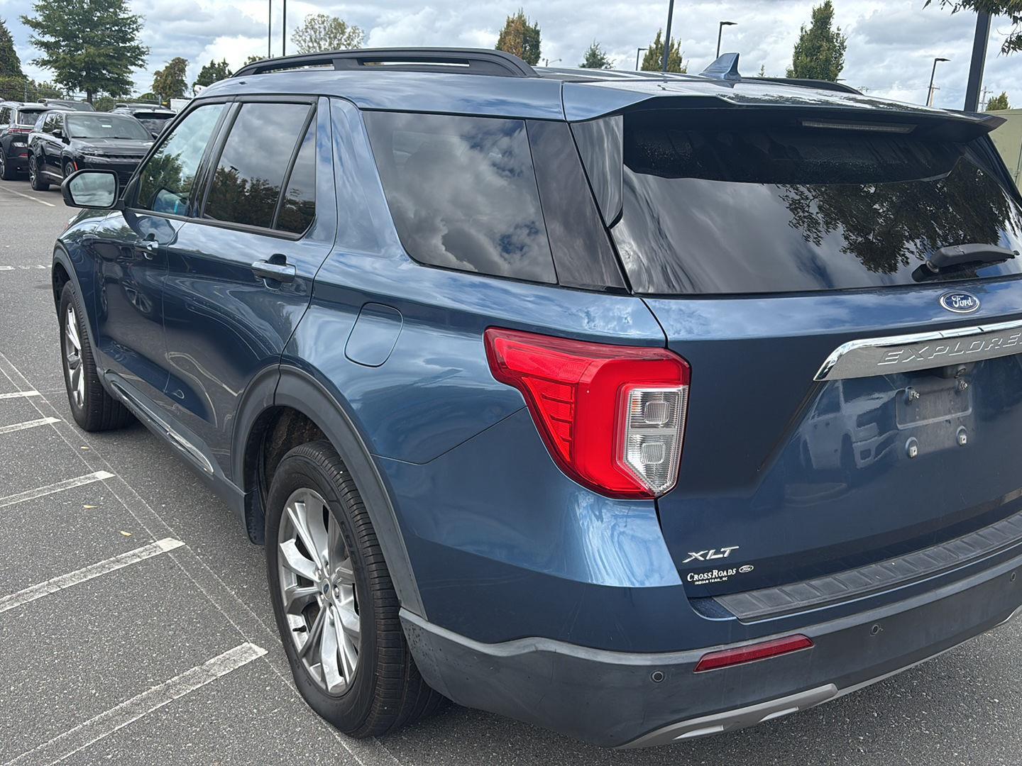 2020 Ford Explorer XLT photo 3
