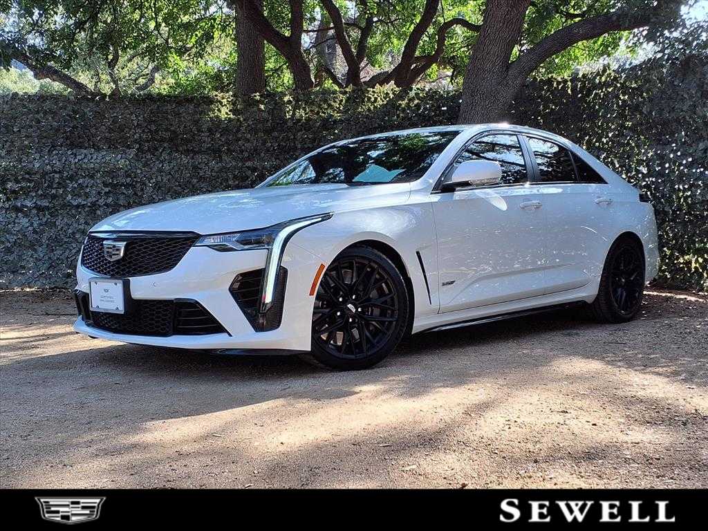 2022 Cadillac CT4 V-Series Blackwing's photo