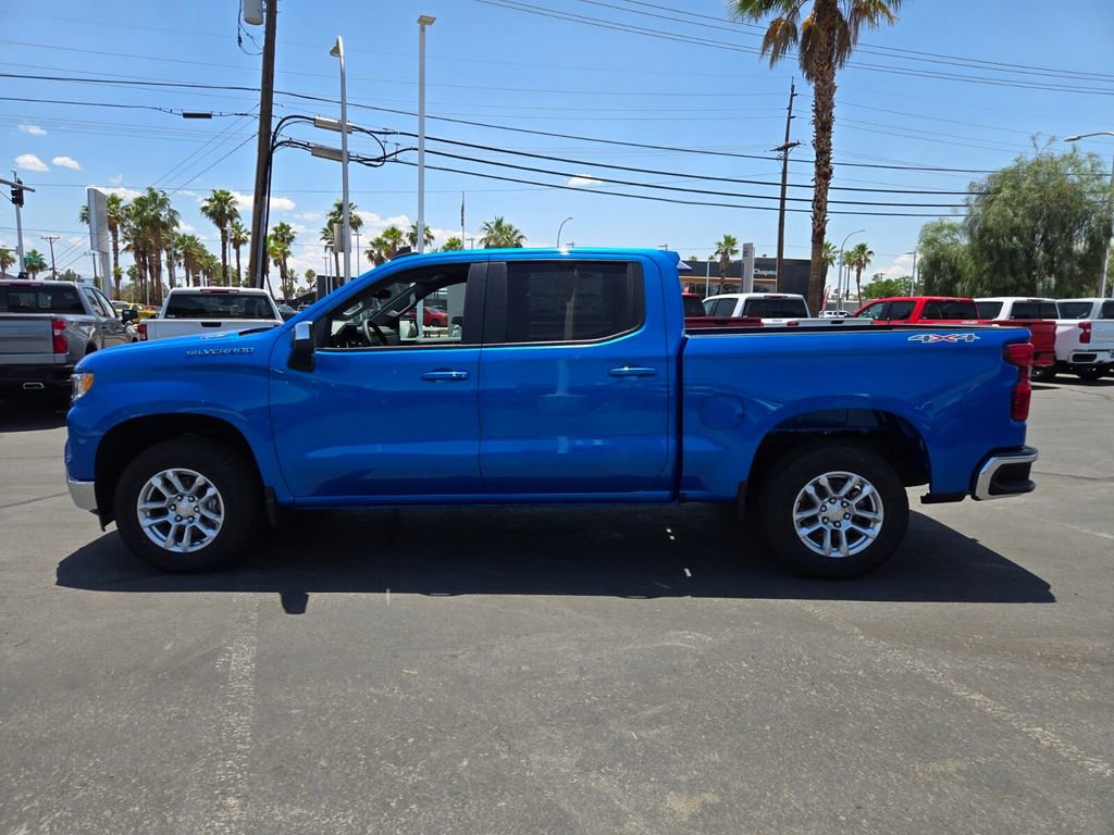 2025 Chevrolet Silverado 1500 LT photo 3