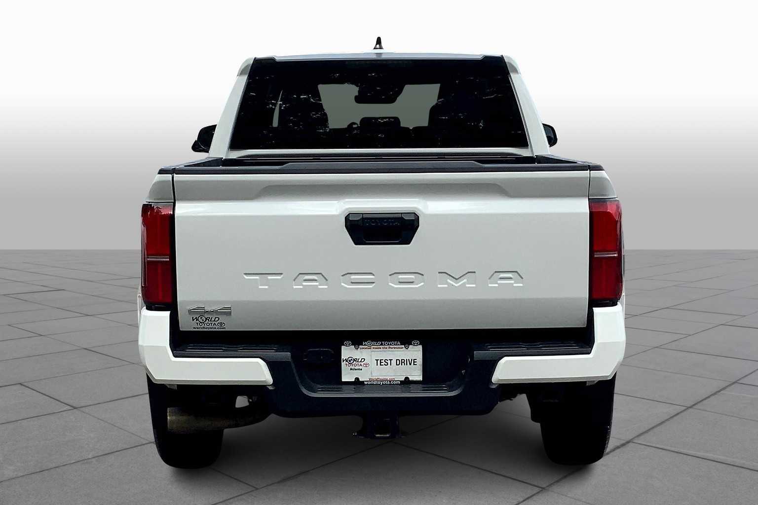 2024 Toyota Tacoma SR5 4x4 Double Cab photo 4
