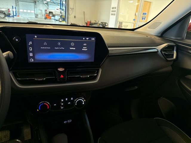 2025 Chevrolet Trailblazer LT photo 4