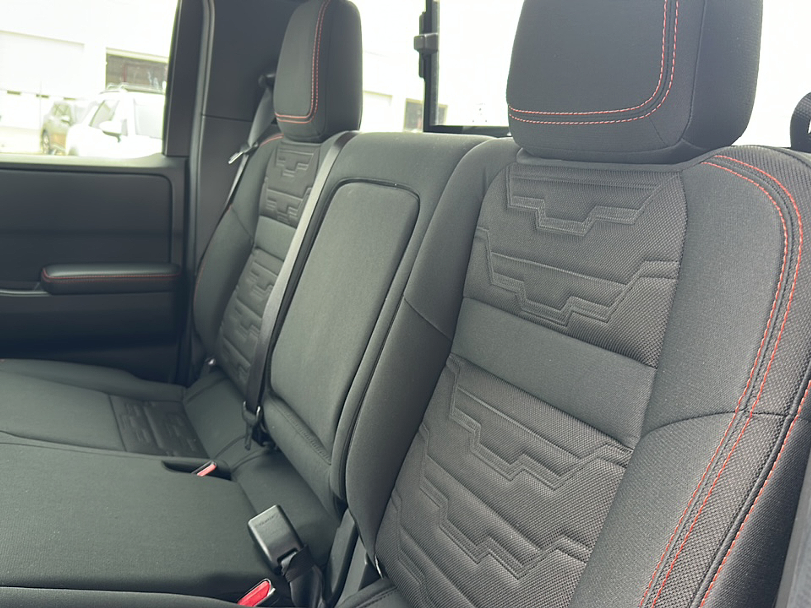 2025 Nissan Frontier PRO-X photo 8