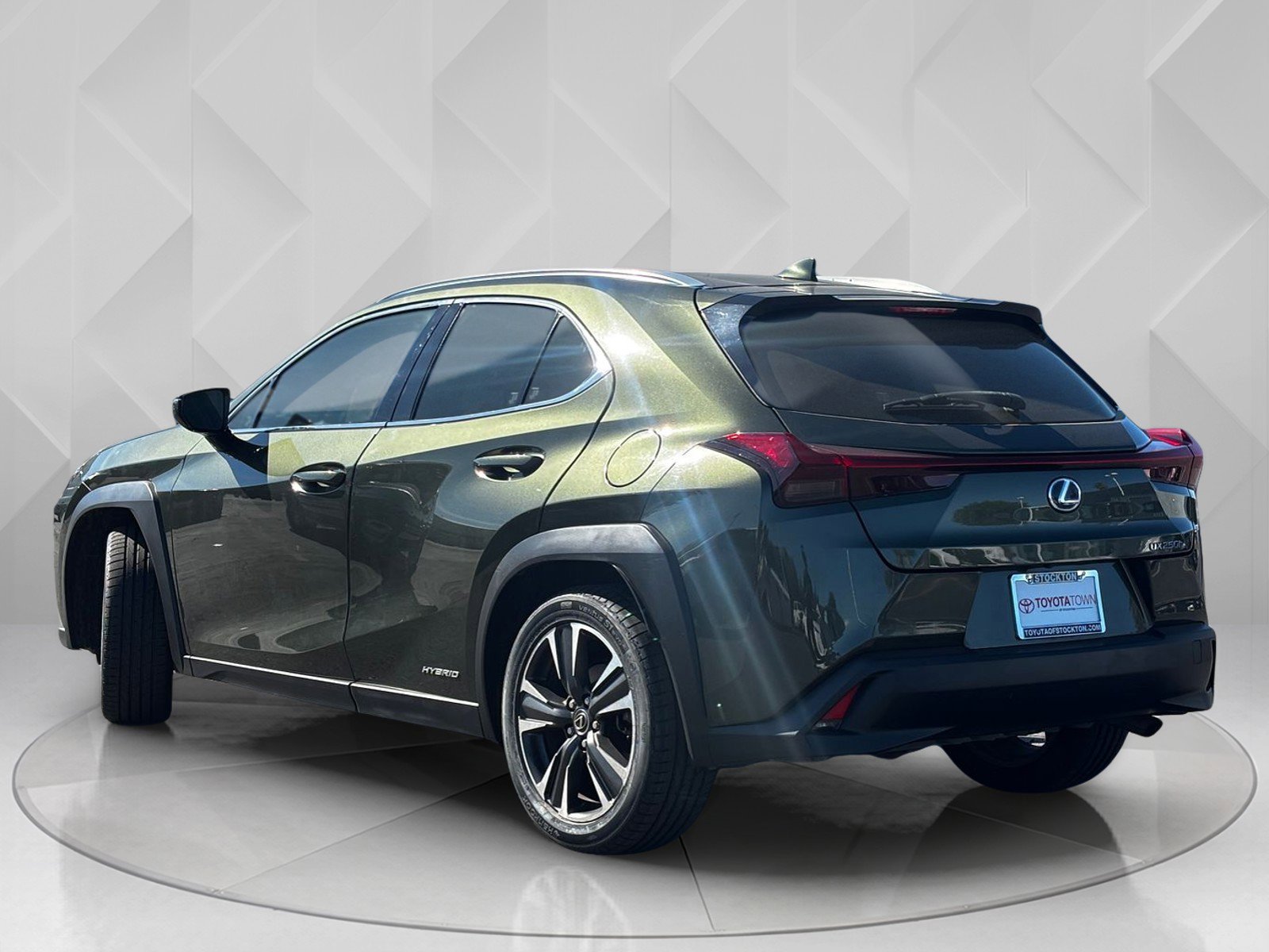 2020 Lexus UX 250h photo 3