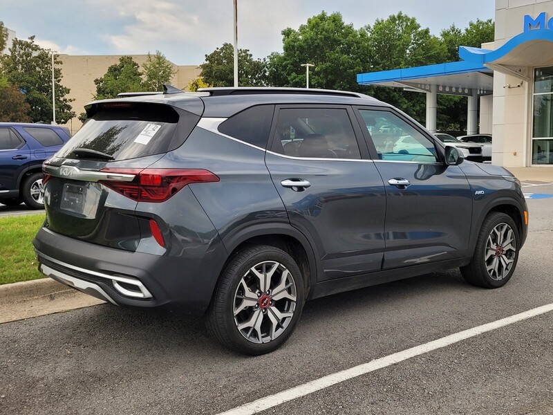 2023 Kia Seltos SX photo 5