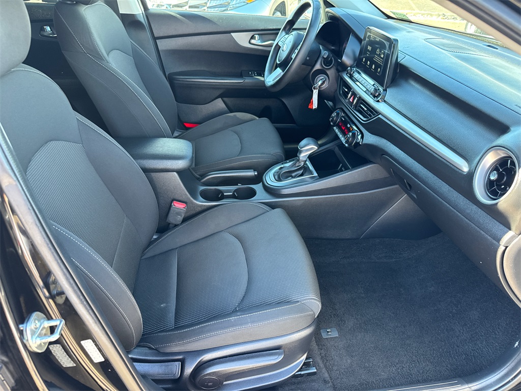 2019 Kia Forte LXS photo 13