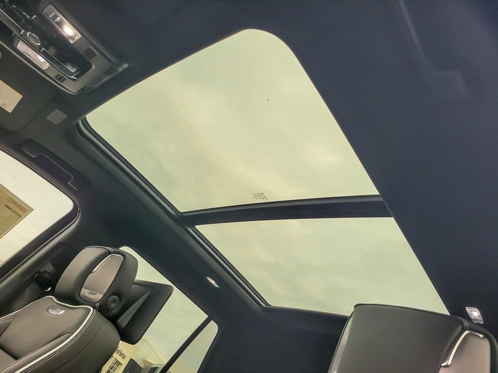 2026 GMC YUKON - Image 9