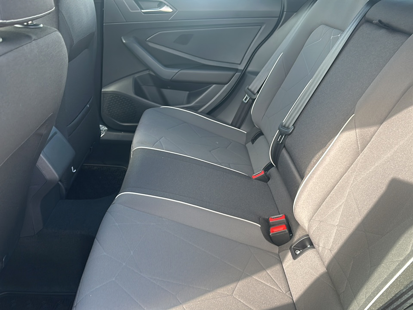 2025 Volkswagen Jetta 1.5T Sport photo 7