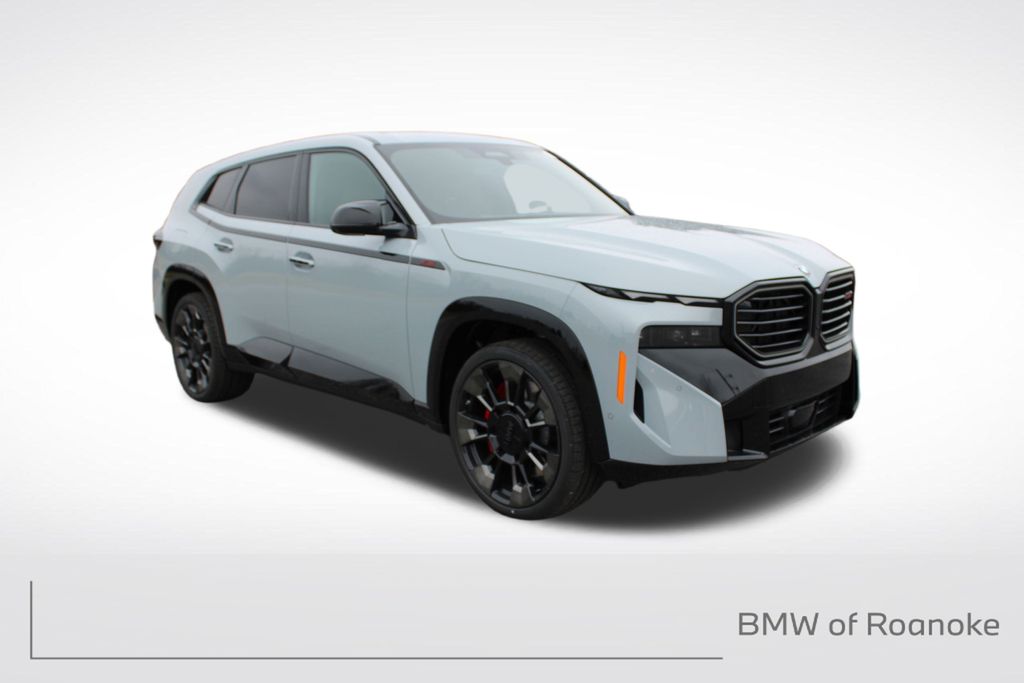 2026 BMW XM Base's photo