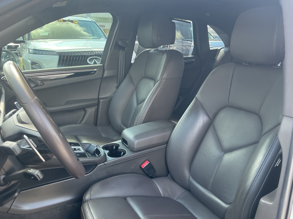 2024 Porsche Macan Base photo 23