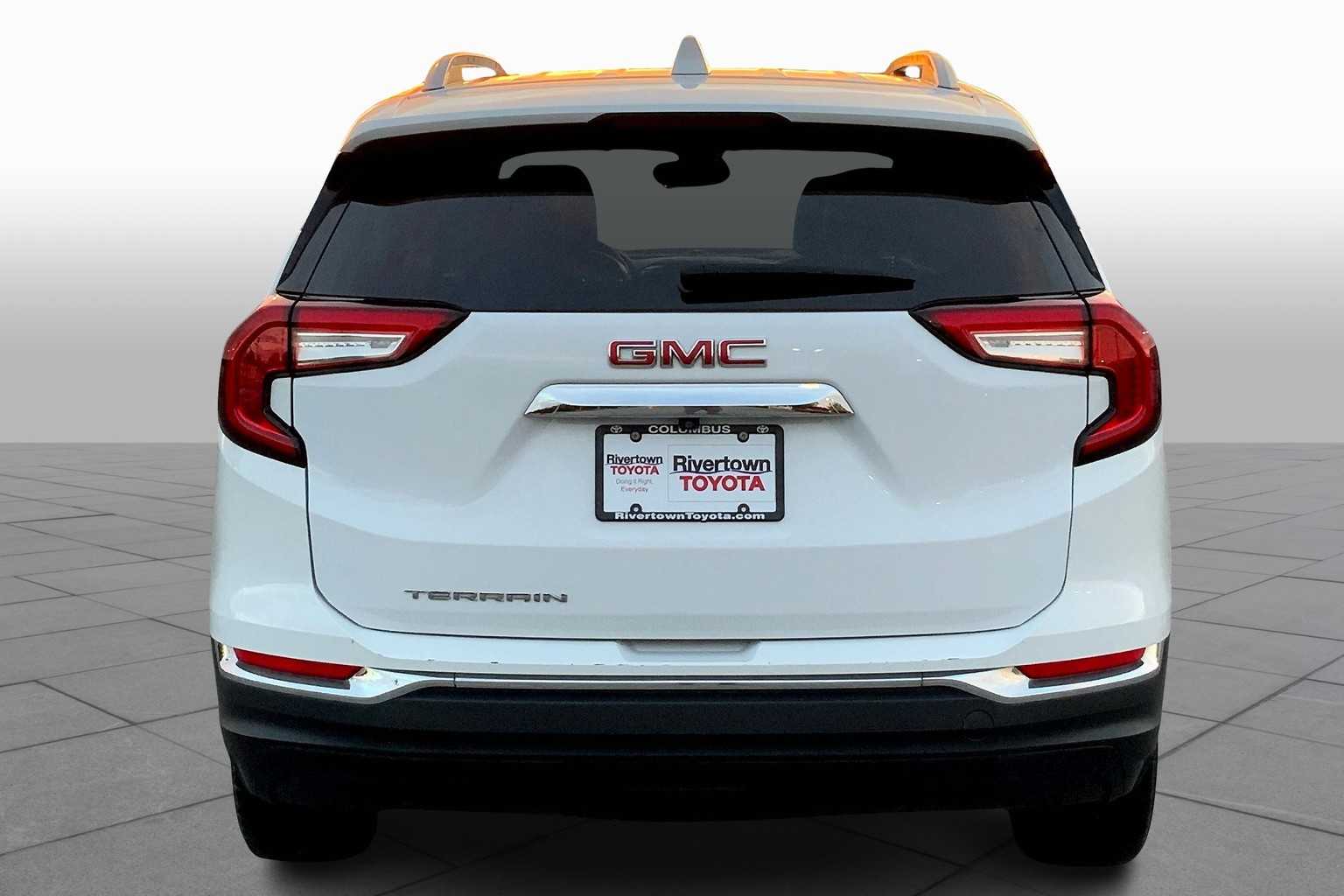 2023 Gmc Terrain SLT photo 4