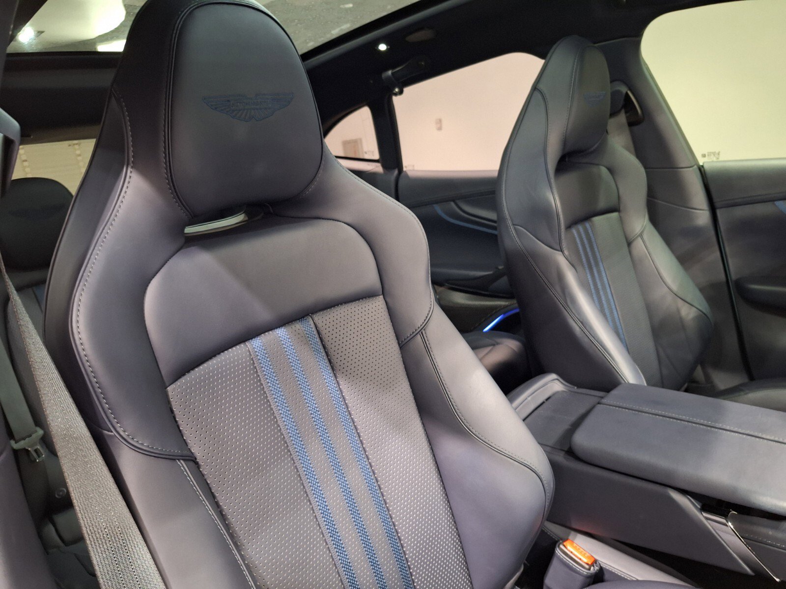 2025 Aston Martin DBX AM8 DBX707 photo 22