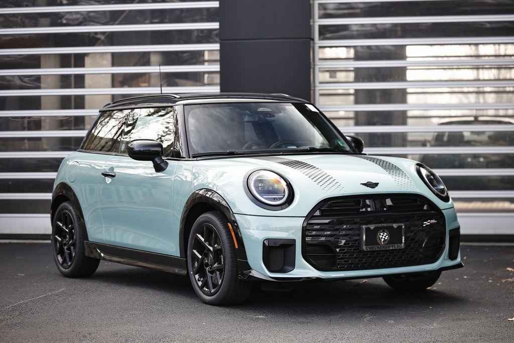 2026 MINI Hardtop 2 Door S's photo