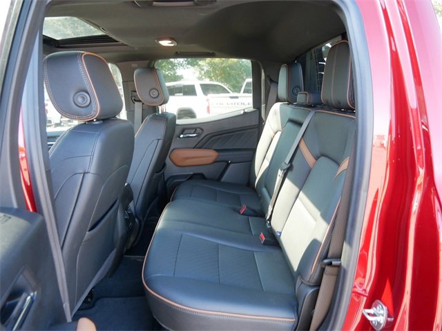 2025 Gmc Canyon AT4 photo 17