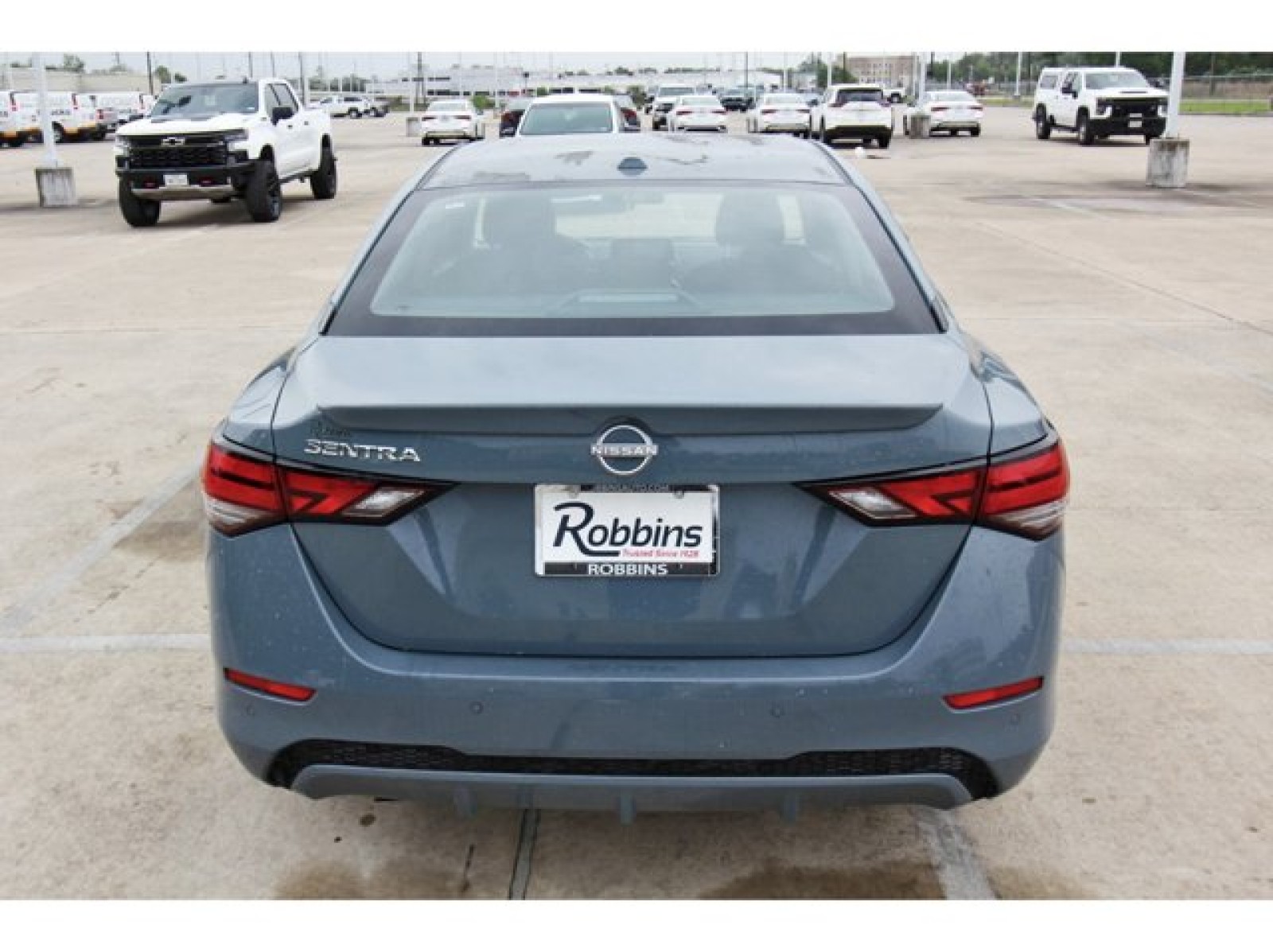 2025 Nissan Sentra SV photo 4