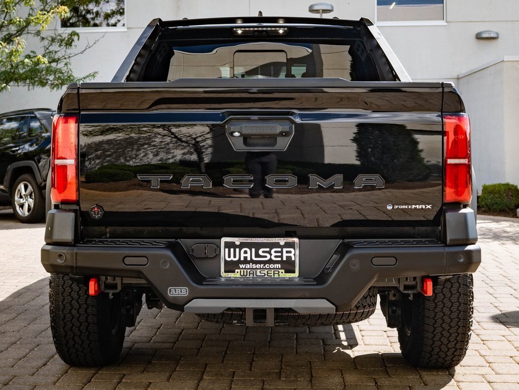 2025 Toyota Tacoma Trailhunter photo 8