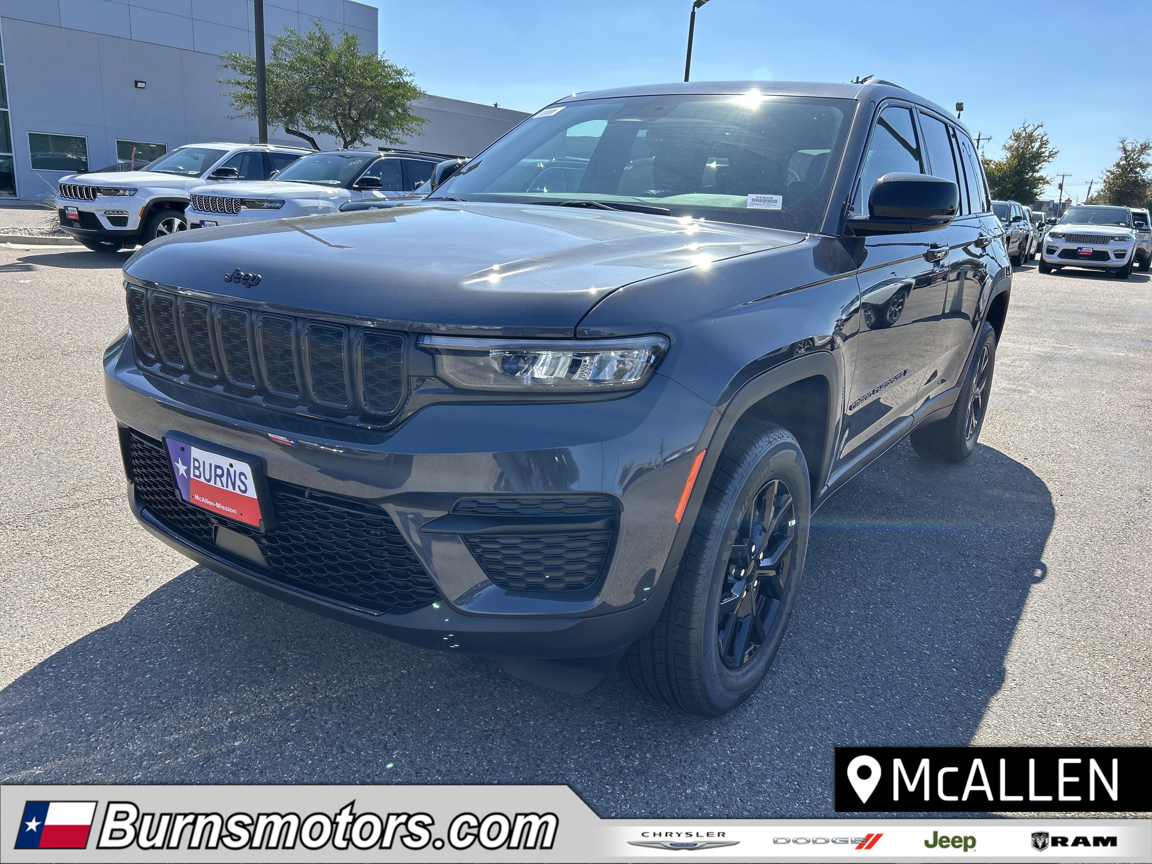 2025 Jeep Grand Cherokee Altitude's photo