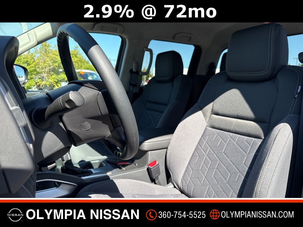 2025 Nissan Frontier SV photo 11