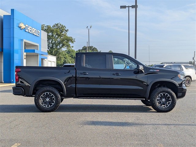 2026 Chevrolet Silverado 1500 ZR2 photo 3