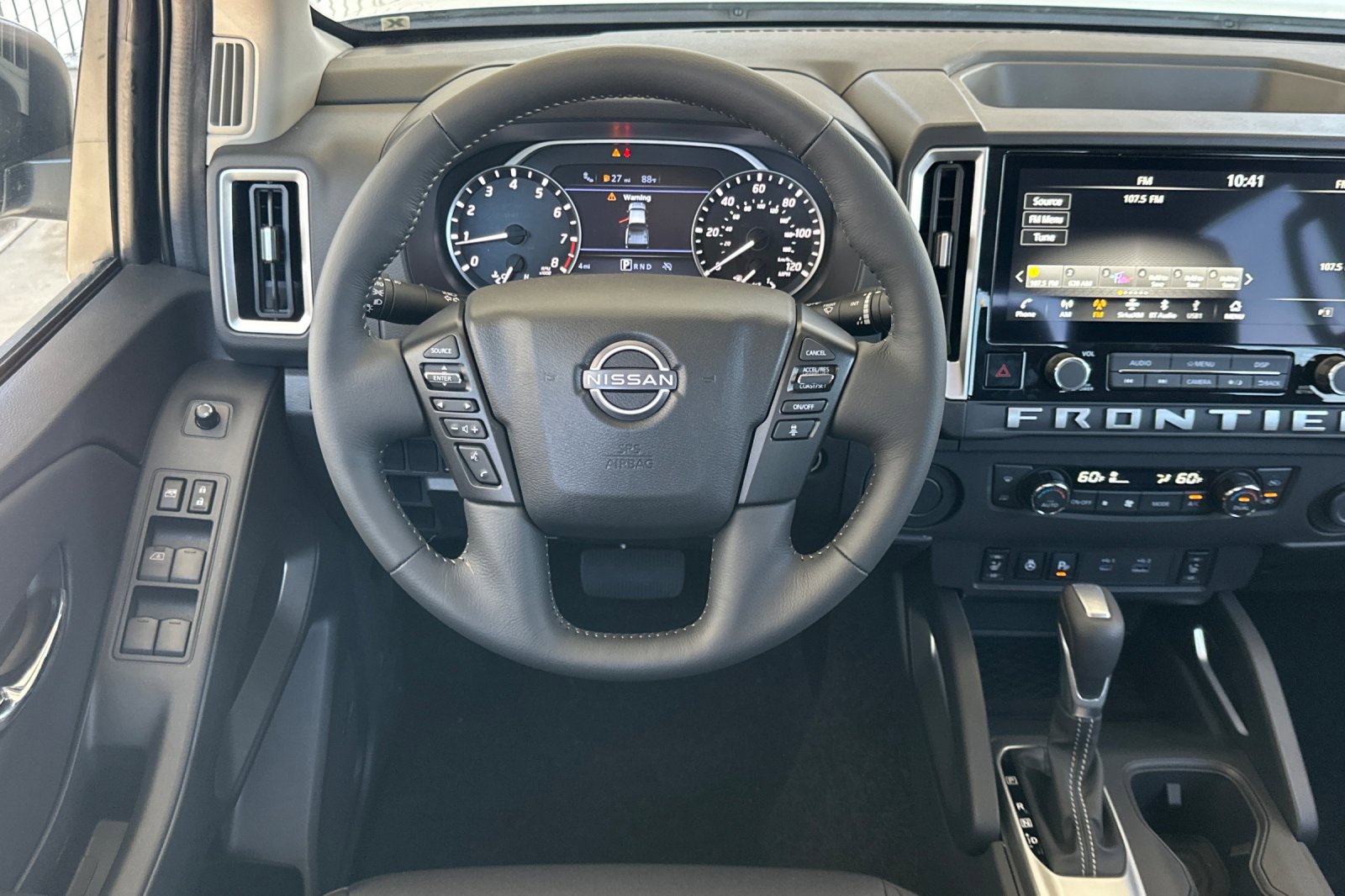 2025 Nissan Frontier SV photo 10