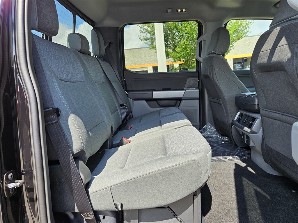 2025 Ford F-150 XLT photo 25