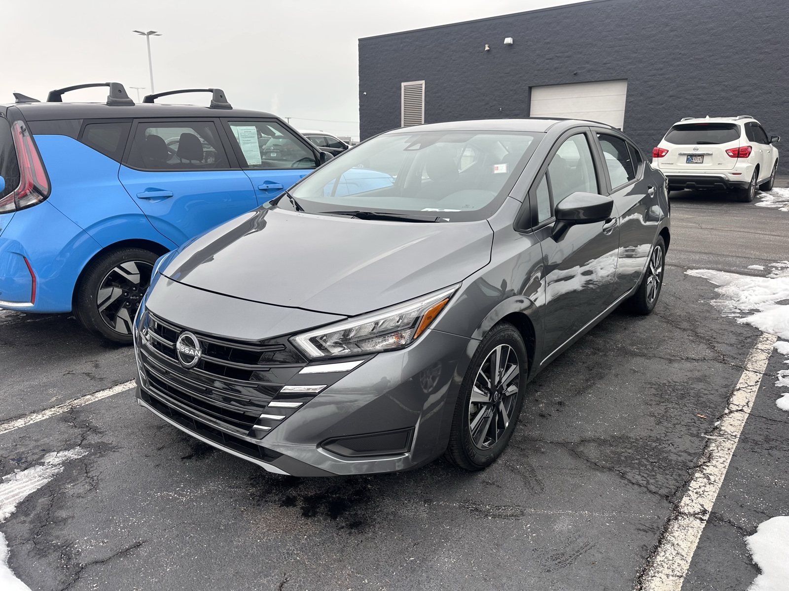 2025 Nissan Versa Sedan SV